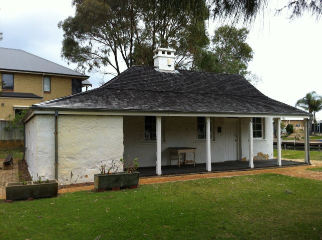 Halls Cottage, Archaeological dig site, archaeology workshops.