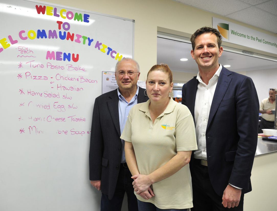 Angelo Gangemi (secretary) and Tracey Bain (coordinator) from Peel Community Kitchen with Mayor Rhys Williams at the Peel Community Kitchen launch