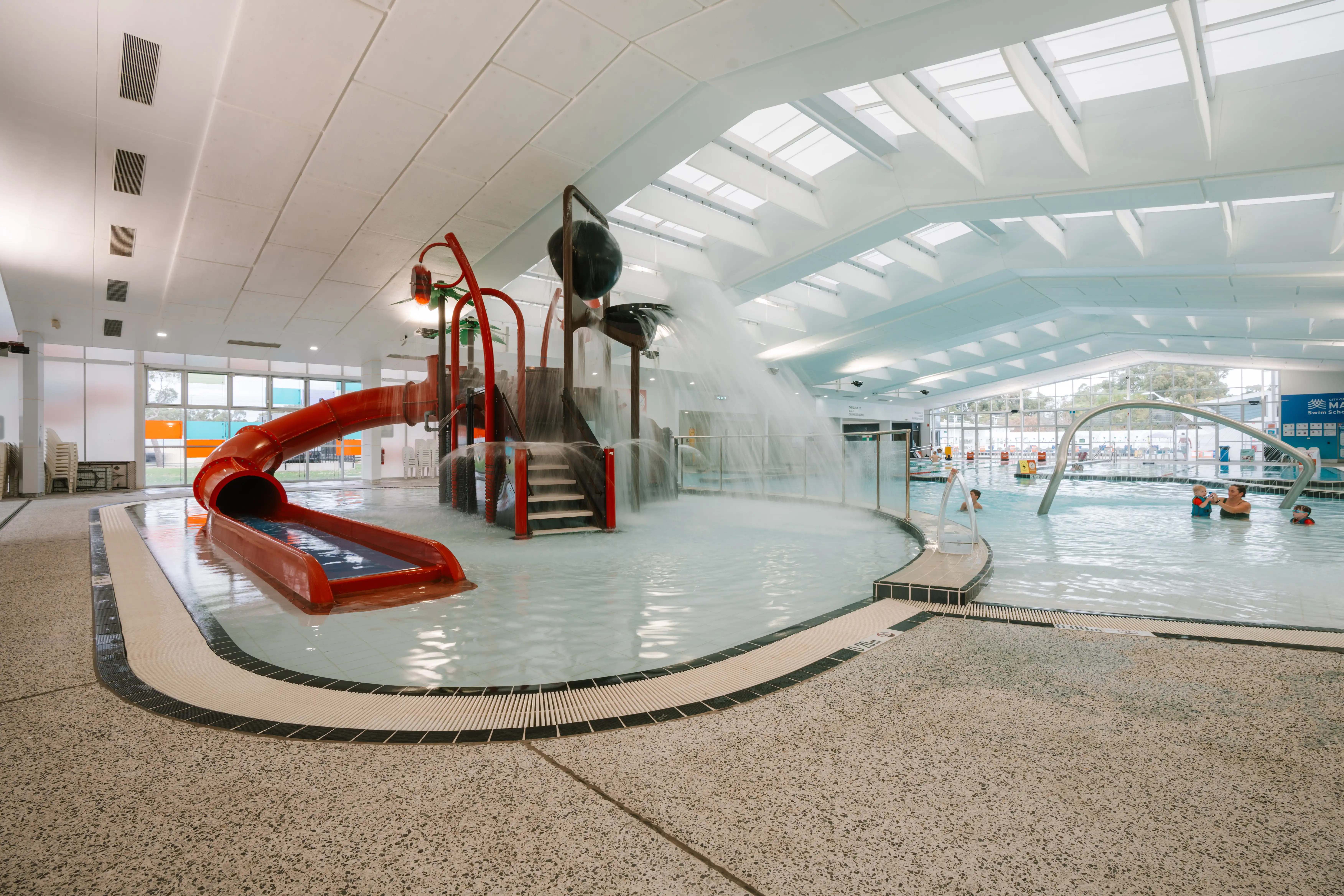 Kids' water playground